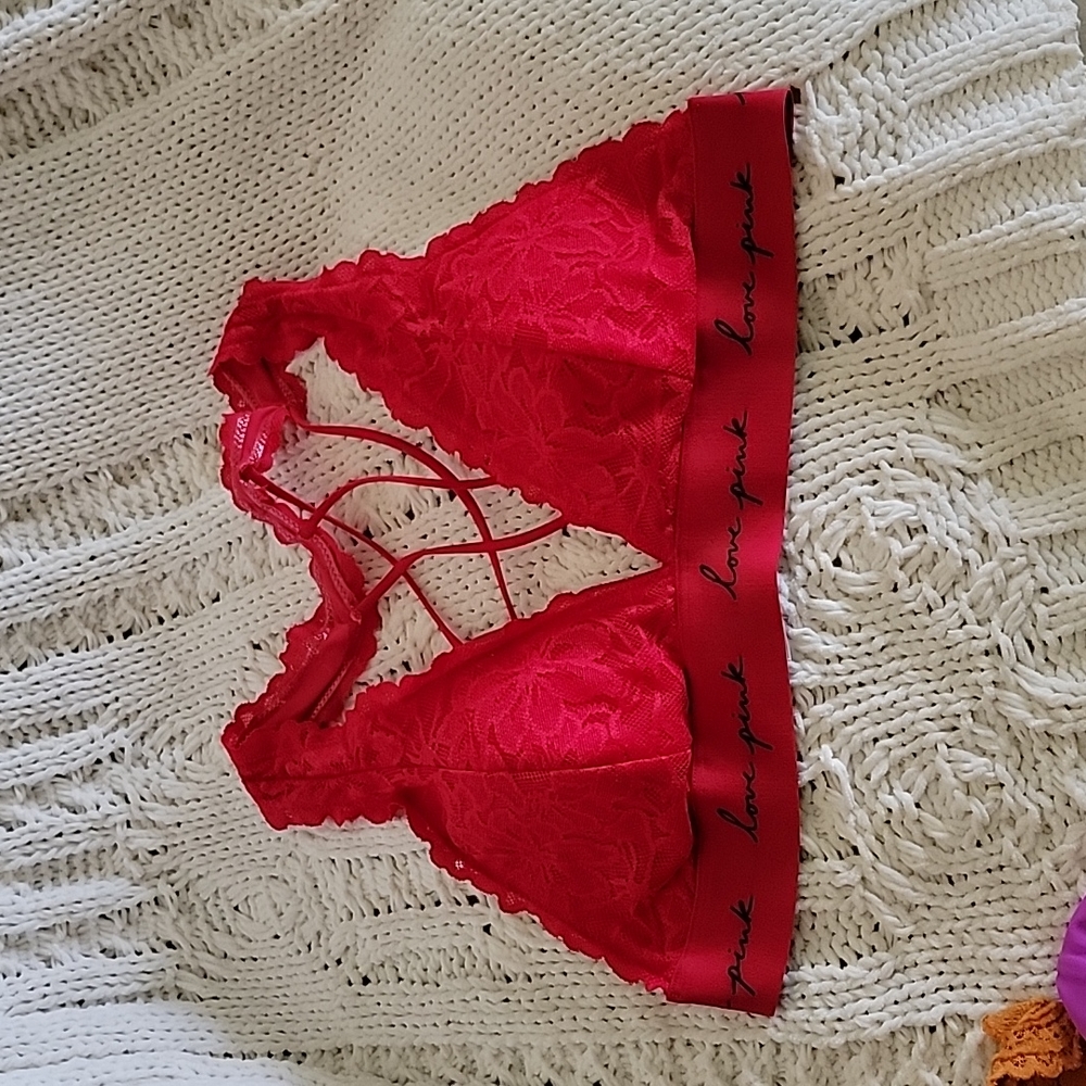 PINK Victoria's Secret lace bralette size M